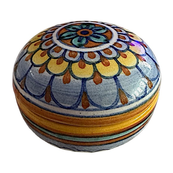 DERUTA Dec. A-Mano Hand Painted Ceramic Trinket Box 2” Lidded Italy - Picture 1 of 5